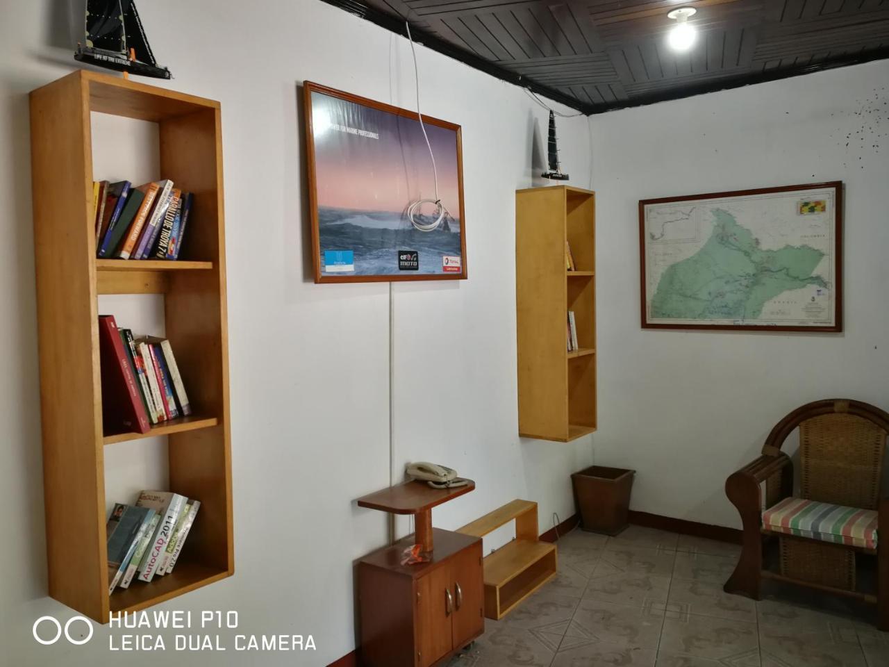Poseidon Guest House Iquitos Exterior photo