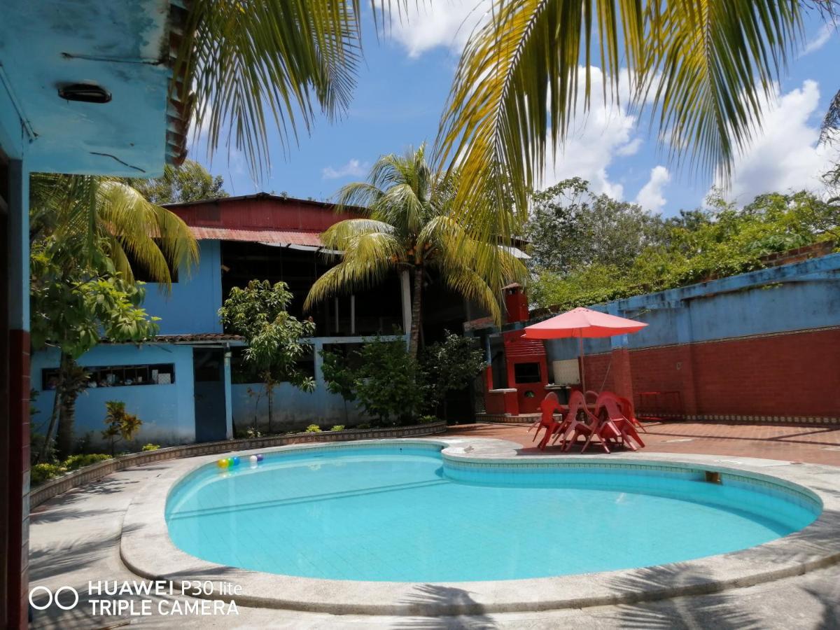 Poseidon Guest House Iquitos Exterior photo