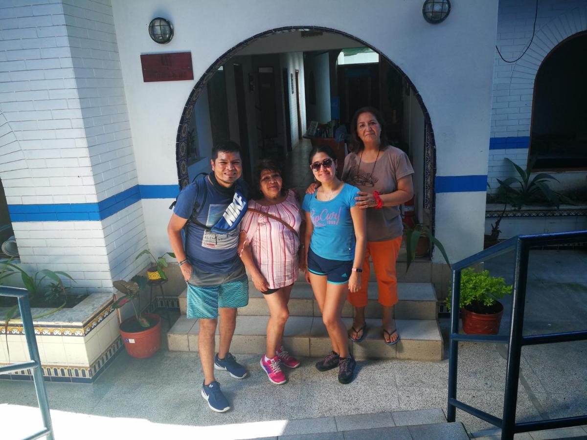 Poseidon Guest House Iquitos Exterior photo